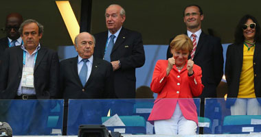   المستشارة الألمانية ميركل تتوقع فوز منتخب بلادها بكأس العالم
