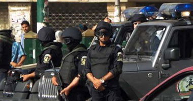 وحدات التدخل السريع تنتشر بمحيط محكمة مصر الجديدة