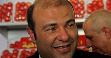 وزير التموين يطالب مواطنى الجيزة بالتوجه لاستخراج بطاقات صرف الخبز 