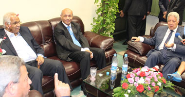  | بالصور ..مرتضى منصور يجتمع مع عبدالعزيز فى ستاد القاهرة قبل القمة