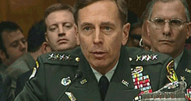 الجنرال ديفيد بتريوس مدير وكالة المخابرات الأمريكية