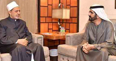   نائب رئيس الإمارات يهنئ شيخ الأزهر باختياره شخصية العام الإسلامية