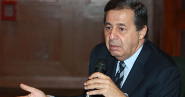 وزير الصناعة والتجارة رشيد محمد رشيد
