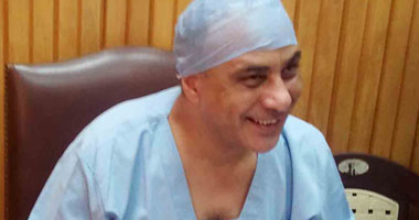دكتور إبراهيم داود أستاذ الجراحة العامة