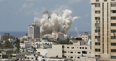 سكاي نيوز: قصف إسرائيلى بالصواريخ على حى النصر شمال غزة 