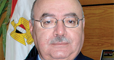الدكتور مصطفى كمال رئيس جامعة أسيوط