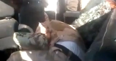 نشطاء يتداولون فيديو لحادث الصالحية الإرهابى واستهداف سيارة جيش