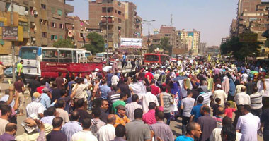  مسيرة الإخوان بشبرا توزع منشورات تحث على العصيان وسحب إيداعات البنوك