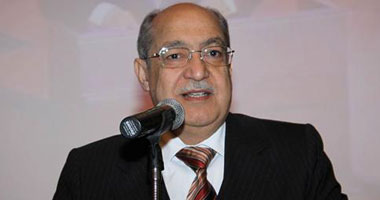 الدكتور حسن البيلاوى أمين عام المجلس العربى