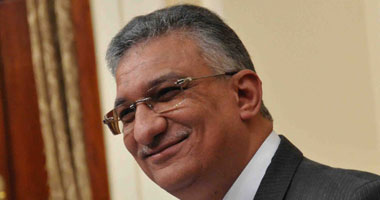 الدكتور أحمد زكى بدر وزير التربية والتعليم