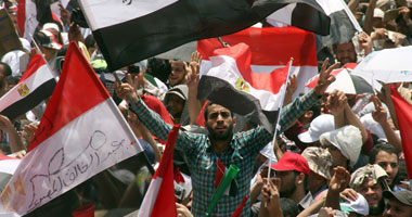 منصة التحرير تعلن اليوم مليونية التحرير القبض على 8 بلطجية بينهم مخبر سرى منصة التحرير تعلن اليوم مليونية التحرير القبض على 8 بلطجية بينهم مخبر سرى