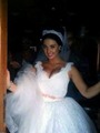 رواد مواقع التواصل يتداولون صور quotصافينازquot بفستان الزفاف