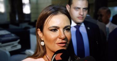 وزيرة الاستثمار: طرح إنبى بداية 2018.. وخطة لسرعة تنفيذ الطروحات الحكومية