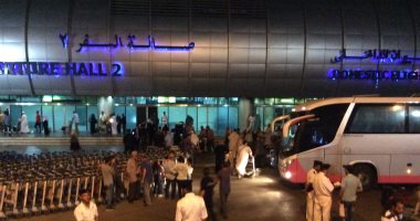 مطار القاهرة يشهد انطلاق 199 رحلة داخلية ودولية خلال 24 ساعة  - 