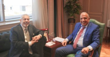 وزير الكهرباء يبحث مع AMEA POWER الإماراتية زيادة التعاون فى الطاقة المتجددة وزير الكهرباء يبحث مع AMEA POWER الإماراتية زيادة التعاون فى الطاقة المتجددة