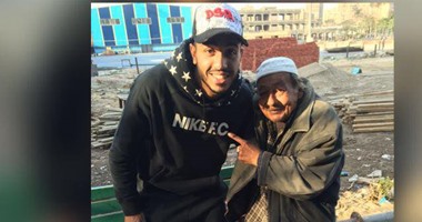 محمود كهربا ينشر صورة مع عم عادل ويُعلق :"بركة الزمالك"