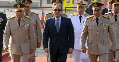 السيسى يزور النصب التذكارى للجندى المجهول بمناسبة أعياد سيناء