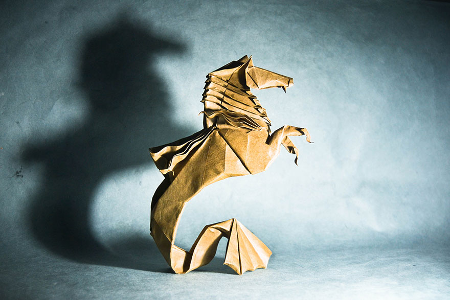 فنان أسبانى يبدع فى تصميم حيوانات باستخدم الورق 94044-origami-gonzalo-garcia-calvo-24-57fb55ca0a6d9__880