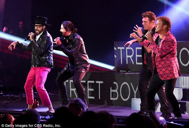 فرقة Backstreet Boys في حفل Hollywood Bowl