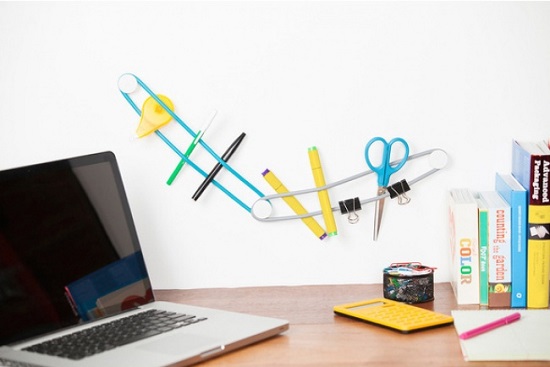 إكسسوار يجعل مكتبك منظمًا بترتيب الأدوات على الحائط