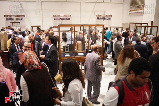 خالد العنانى يفتتح معرض المضبوطات الأثرية بالمتحف المصرى (41)
