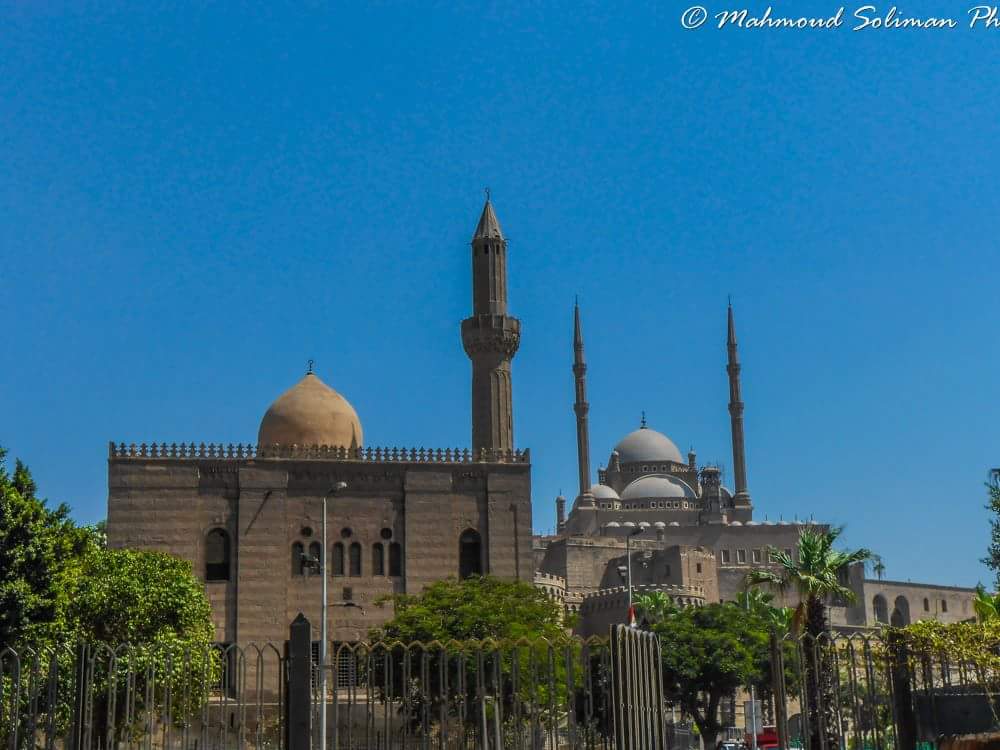 مسجد السلطان حسن من الخارج