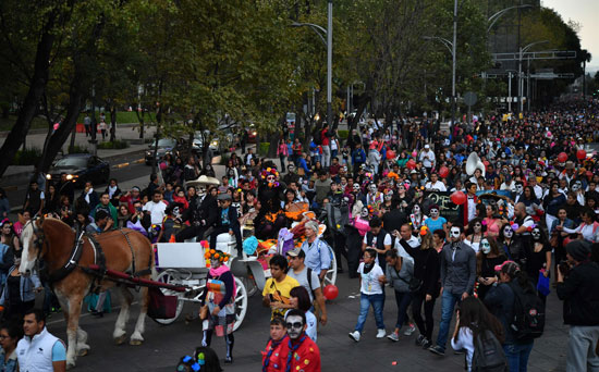  مسيرة ضخمة فى المكسيك للاحتفال بيوم الموتى