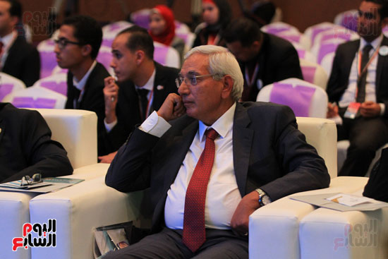 لجنة التعليم فى مؤتمر الشباب بشرم الشيخ (12)