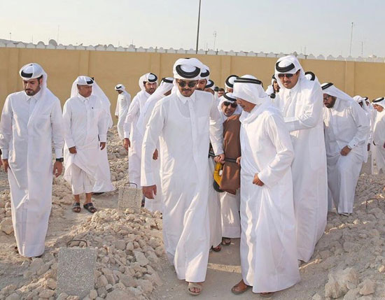 جانب من مراسم تشييع جثمان الأمير خليفة