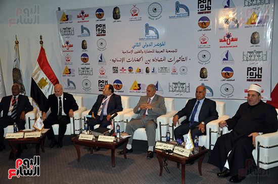  إفتتاح فعاليات المؤتمر الدولي الثاني للجمعية العربية للحضارة والفنون الإسلامية بالأقصر