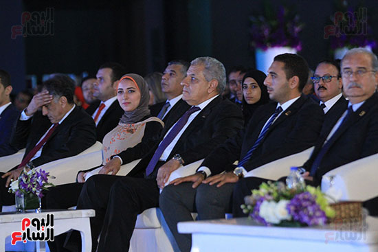 1الرئيس السيسى يشهد الجلسة الختامية لمؤتمر الشباب فى شرم الشيخ (18)