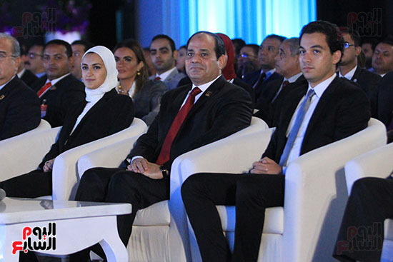 1الرئيس السيسى يشهد الجلسة الختامية لمؤتمر الشباب فى شرم الشيخ (8)