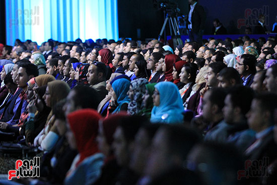 1الرئيس السيسى يشهد الجلسة الختامية لمؤتمر الشباب فى شرم الشيخ (23)