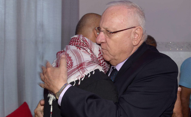الرئيس الإسرائيلى يعزى شقيق القتيل على الحدود المصرية
