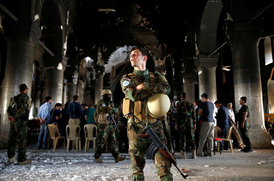 الجيش العراقى يحمى القداس 