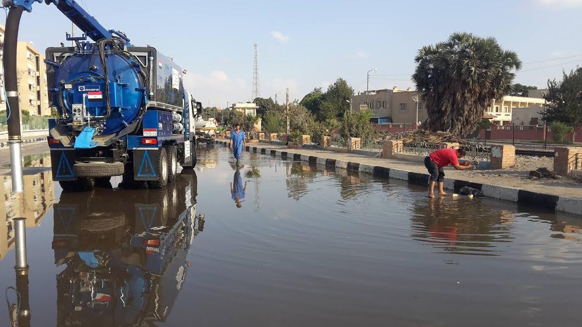 تراكم المياه بالطريق