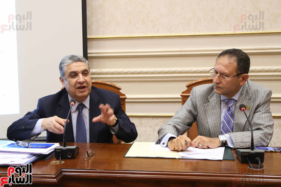 وزير الكهرباء والنائب عصام بركات