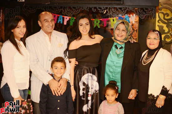 ميريهان حسين وعائلتها