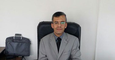 الدكتور حازم راشد مدير مركز المناهج والوسائل التعليمية