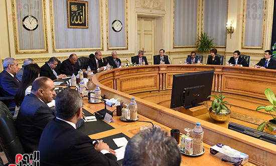 	 رئيس سنغافورة يبحث مع الحكومة المصرية دعم العلاقات بين البلدين