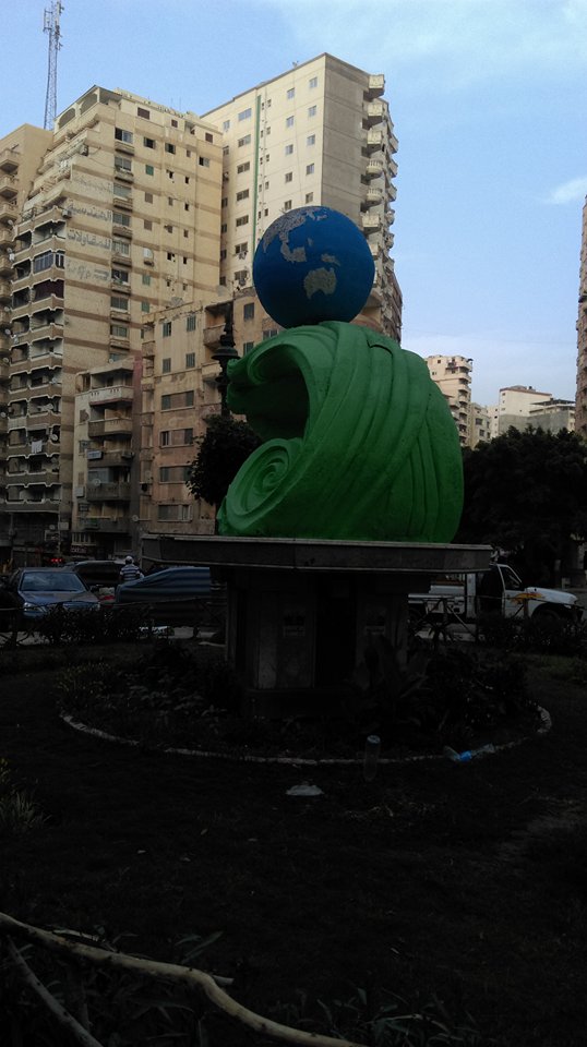 التمثال المشوه فى الإسكندرية