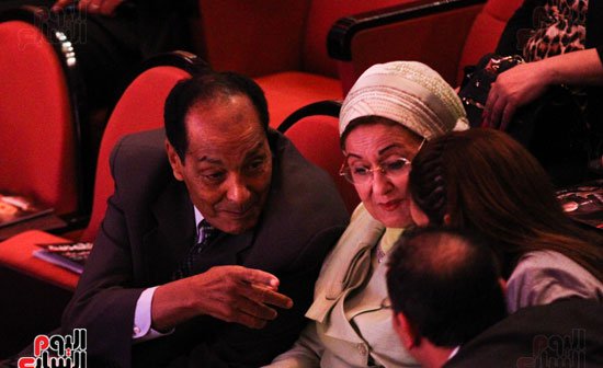 المشيرطنطاوى وزوجته (2)