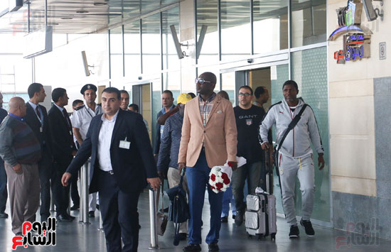 وصول بعثة منتخب غانا بقاعة وصول مطار برج العرب الدولى