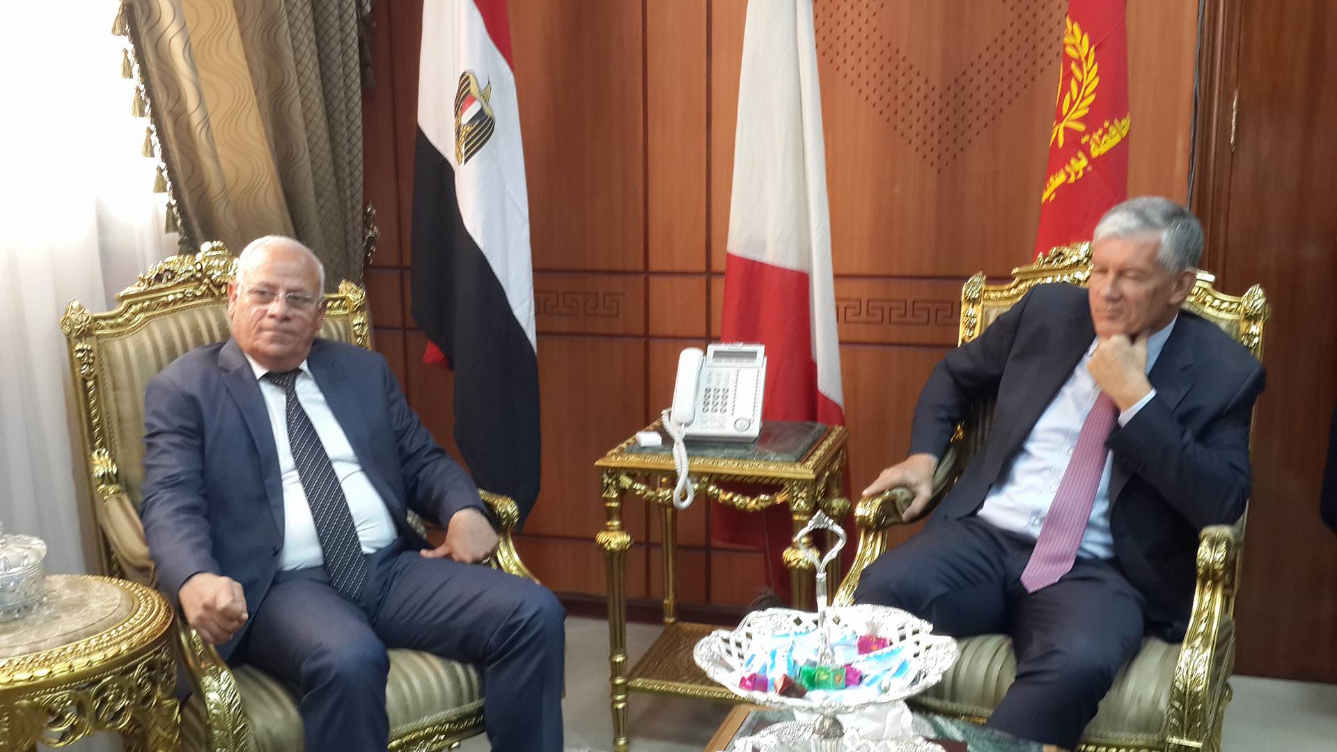محافظ بورسعيد يرحب بسفير فرنسا في مصر