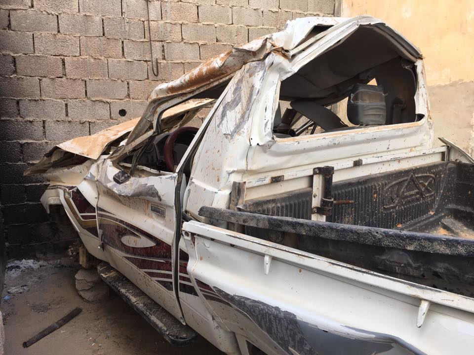 5-اثار حادث انقلاب سيارة تقل مصريين وسودانيين في ليبيا