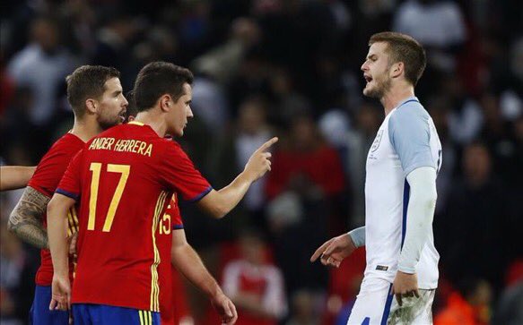 هيريرا يهاجم داير بعد التدخل العنيف فى مباراة إسبانيا وانجلترا