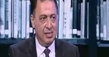 وزير الصحة الدكتور أحمد عماد