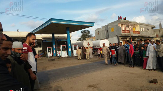 تجمع الأهالى