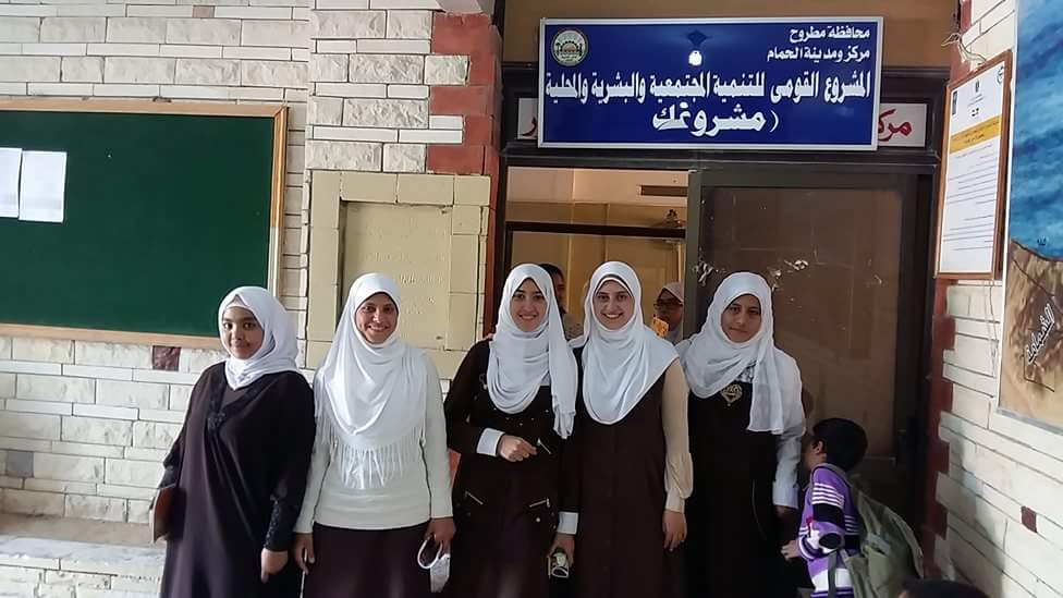 مجموعة من طالبات المعاهد الأزهرية المشاركات فى مسابقة حفظ القرآن بمدينة الحمام