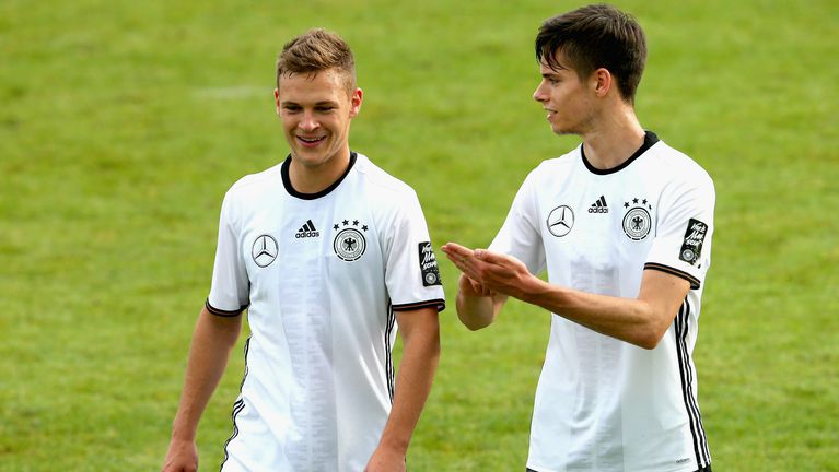 111816-bayern-dortmund-kimmich-weigl.vadapt.767.high.0